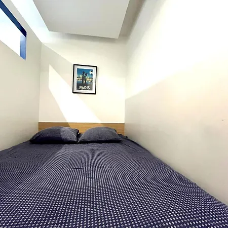 Les Ames Heureuses-pere Lachaise-wifi By La Cle Des Expos In Apartment *