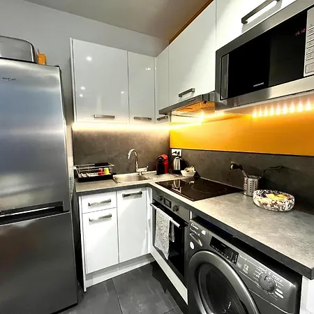 Apartment Les Ames Heureuses-pere Lachaise-wifi By La Cle Des Expos In *